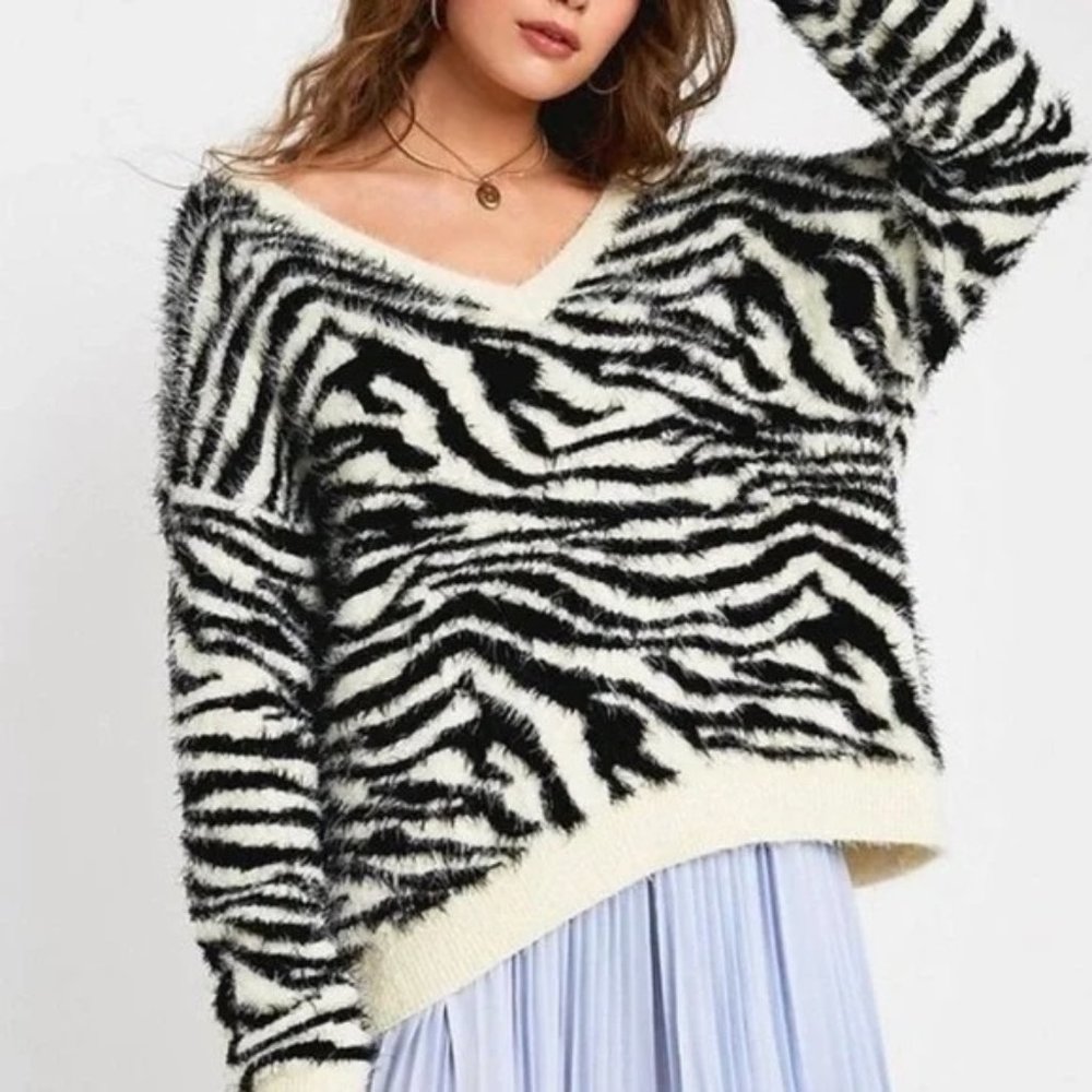 Vintage 90’s Belldini Zebra Striped Deep V Neck Sweater Black Cream Size L